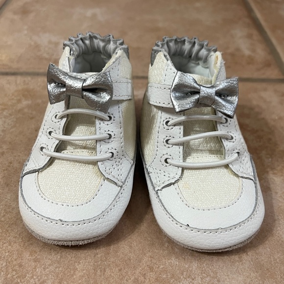 Robeez Shoes 3c Robeez Bow Tie Dress Shoes Poshmark